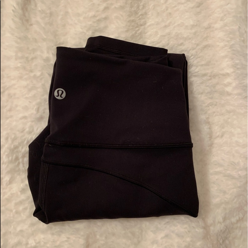 black lulu leggings